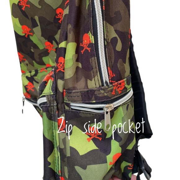 Star Point By Mojo Backpack With 4 Zipper Pockets Camouflage Crossbones Skulls - Picture 10 of 12